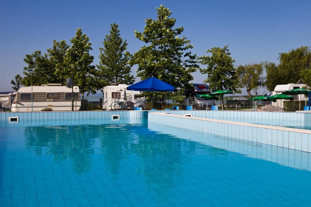 Balaton Eldorado Camping Hotel Badacsonytördemic Exterior foto