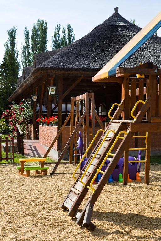 Balaton Eldorado Camping Hotel Badacsonytördemic Exterior foto